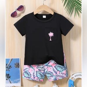 NWOT BLACK / PURPLE TROPICAL PRINT SHORT SLEEVE TOP AND SHORTS MATCHING SET
